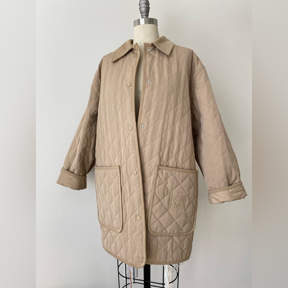 NWT Totême quilted barn jacket